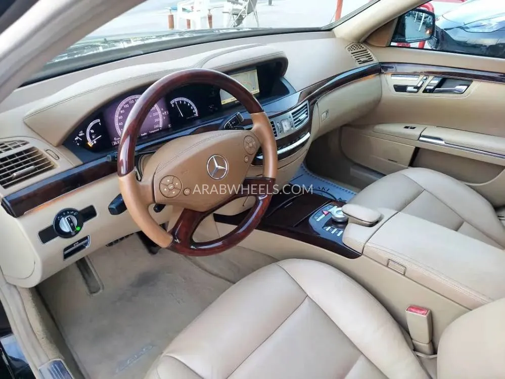 مرسيدس بنز CLS Class 2013 for Sale in الشارقة Image-11
