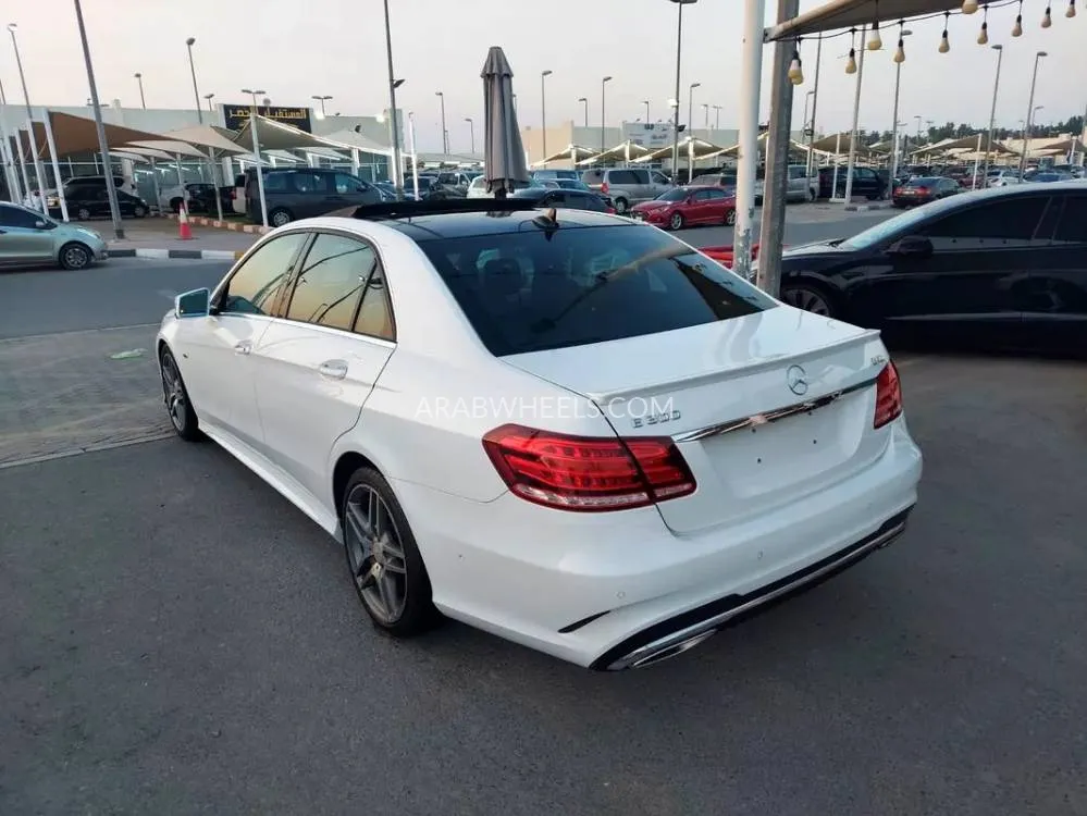 Mercedes Benz E Class 2016 for Sale in Sharjah Image-11