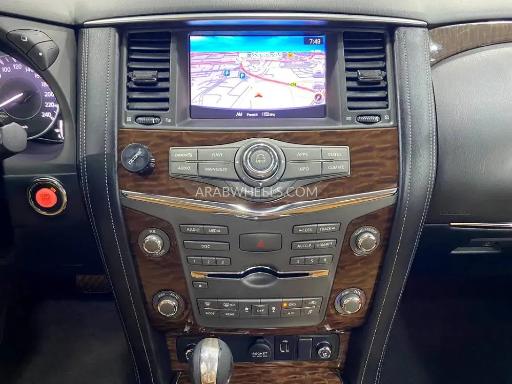 Nissan Patrol 2019 for Sale in Dubai Image-14