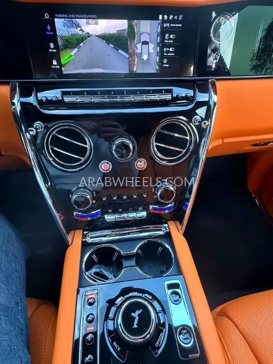 Rolls Royce Cullinan 2025 for Sale in Dubai Image-9