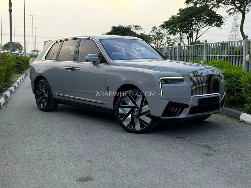 Rolls Royce Cullinan 2025 for Sale in Dubai Image-12