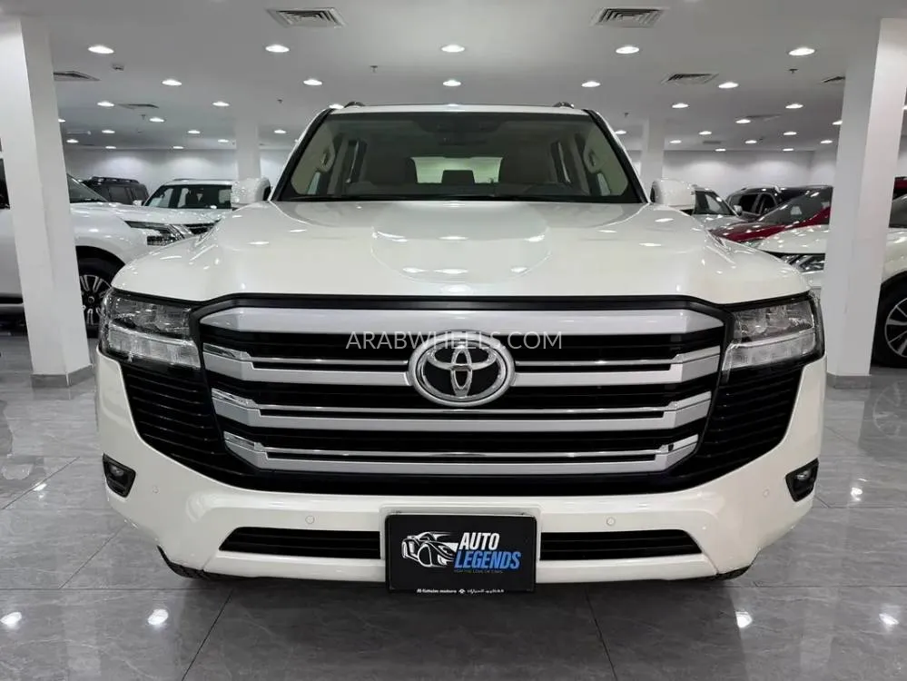 Toyota Land Cruiser 2023 for Sale in Dubai Image-2