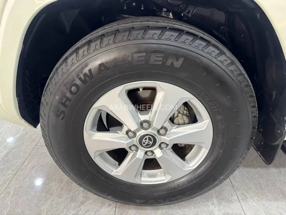 Toyota Land Cruiser 2023 for Sale in Dubai Image-16