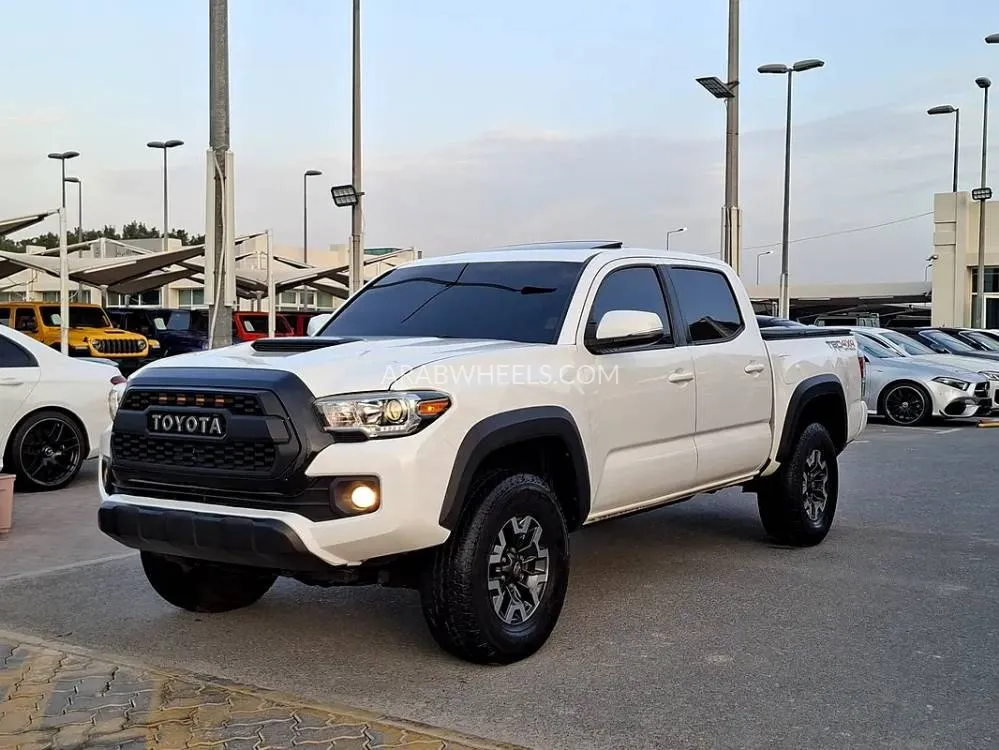 Toyota Tacoma 2017 for Sale in Sharjah Image-10