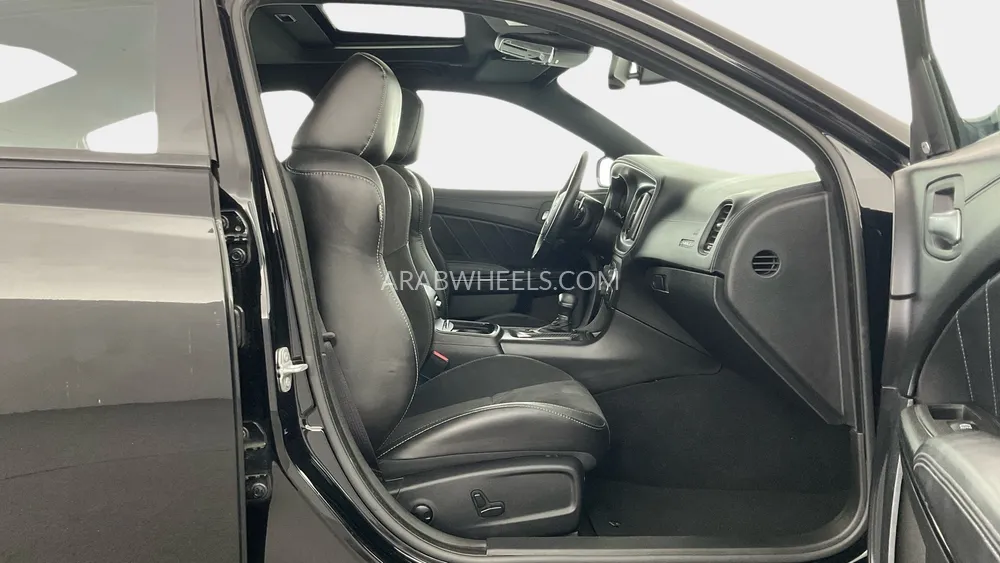 Dodge Charger 2023 for Sale in Sharjah Image-12