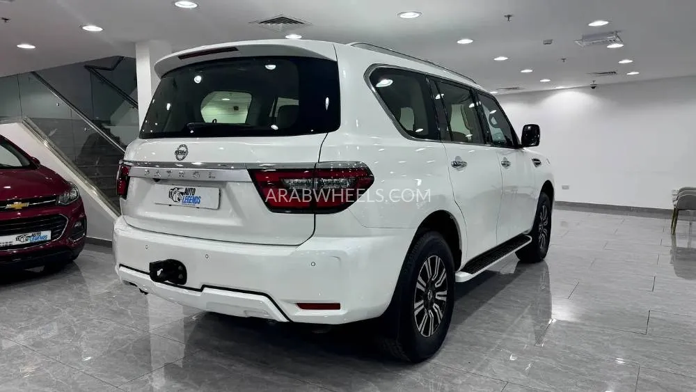 Nissan Patrol 2021 for Sale in Dubai Image-2