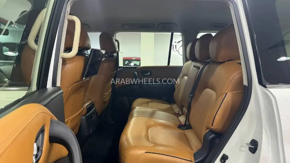 Nissan Patrol 2021 for Sale in Dubai Image-13