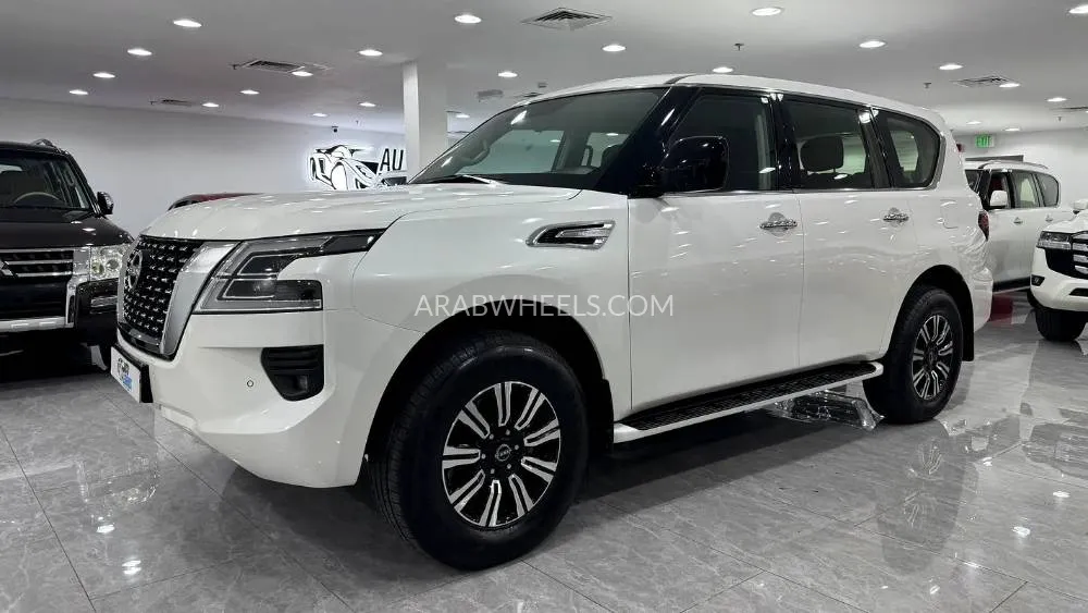 Nissan Patrol 2024 for Sale in Dubai Image-3