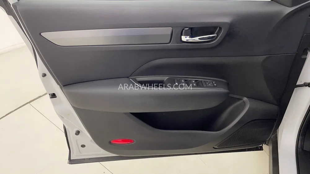 رينو كوليوس 2024 for Sale in دبي Image-18