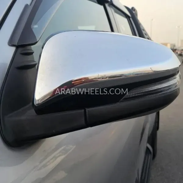 Toyota Hilux 2020 for Sale in Dubai Image-29