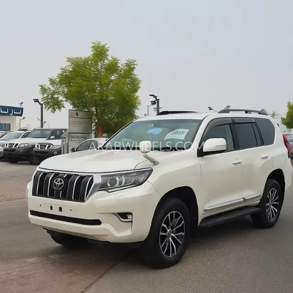Toyota Land Cruiser Prado 2019 for Sale in Dubai Image-2