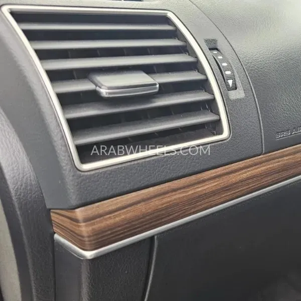 Toyota Land Cruiser Prado 2019 for Sale in Dubai Image-16