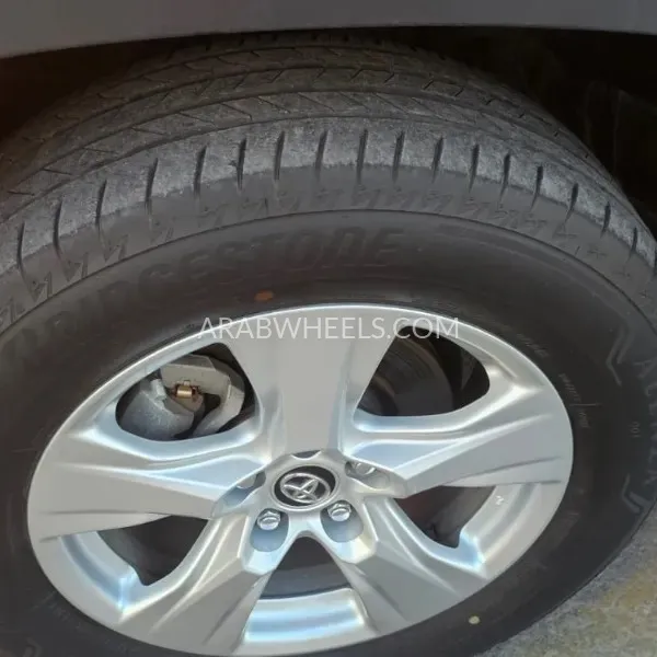 Toyota Rav4 2019 for Sale in Dubai Image-16