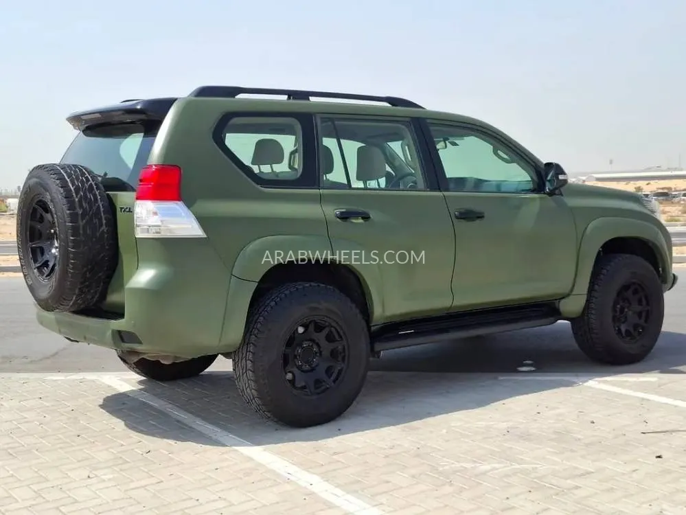 Toyota Land Cruiser Prado 2012 for Sale in Sharjah Image-3