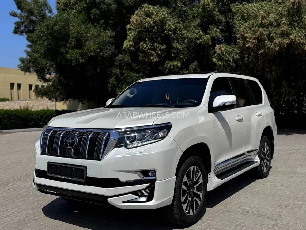 Toyota Land Cruiser Prado 2023 for Sale in Sharjah Image-11