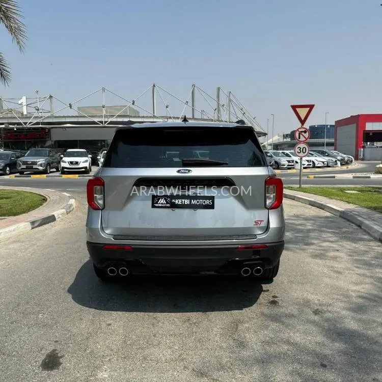 Ford Explorer 2022 for Sale in Dubai Image-5