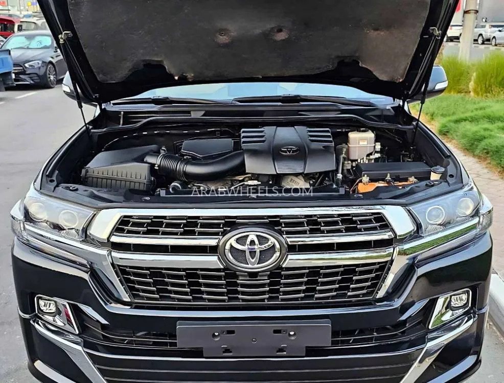 تويوتا لاند كروزر 2017 for Sale in دبي Image-6