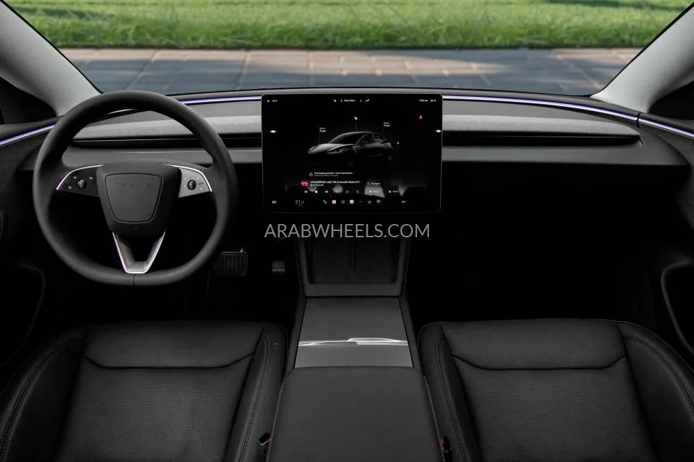 Tesla Model 3 2024 for Sale in Dubai Image-8