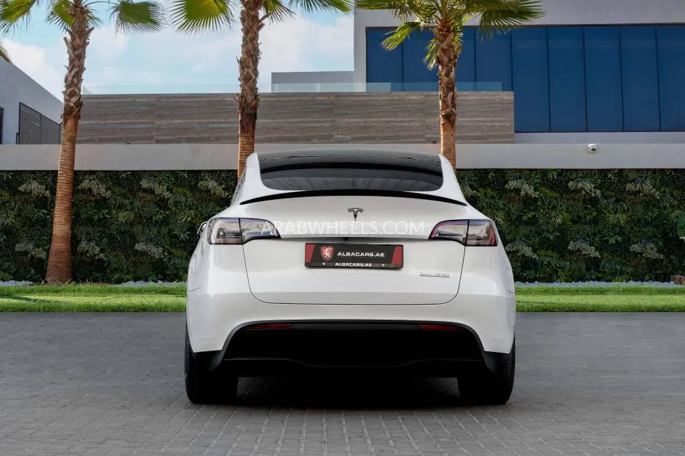 Tesla Model Y 2023 for Sale in Dubai Image-6