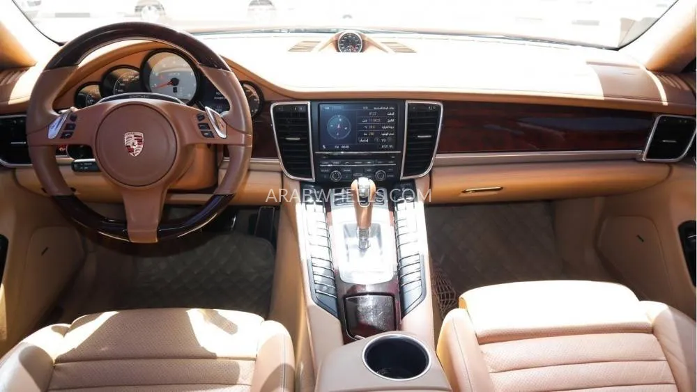 بورشه باناميرا 2013 for Sale in الشارقة Image-10