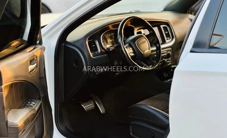 دودج تشارجر 2018 for Sale in الشارقة Image-9