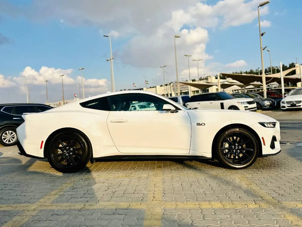 Ford Mustang 2024 for Sale in Sharjah Image-4