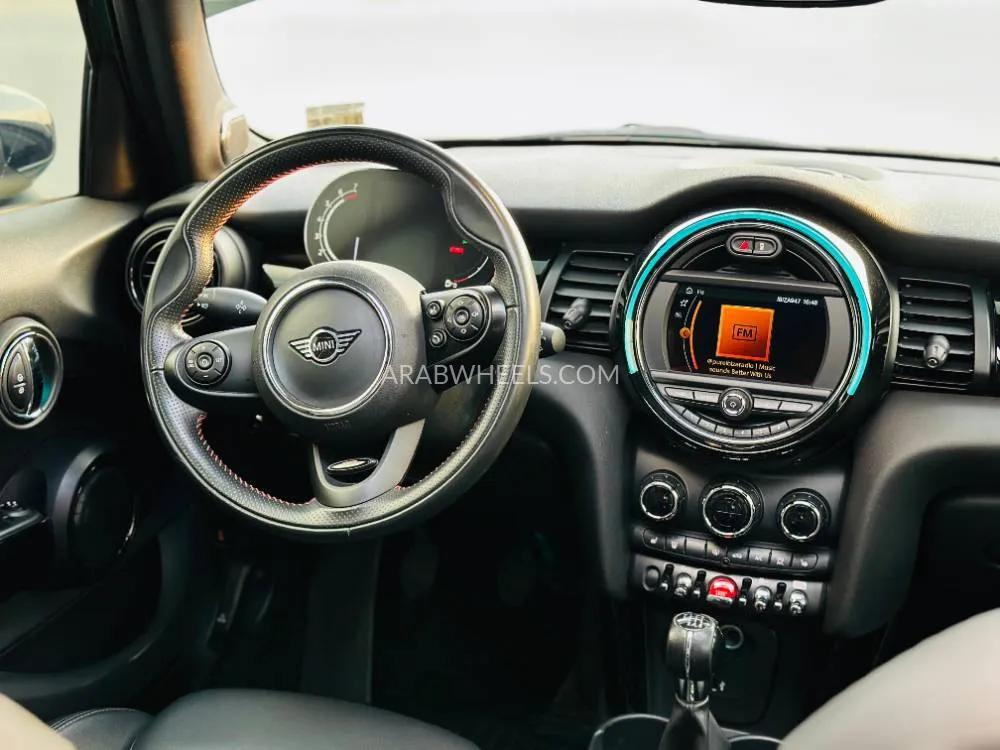 Mini Cooper 2021 for Sale in Sharjah Image-14