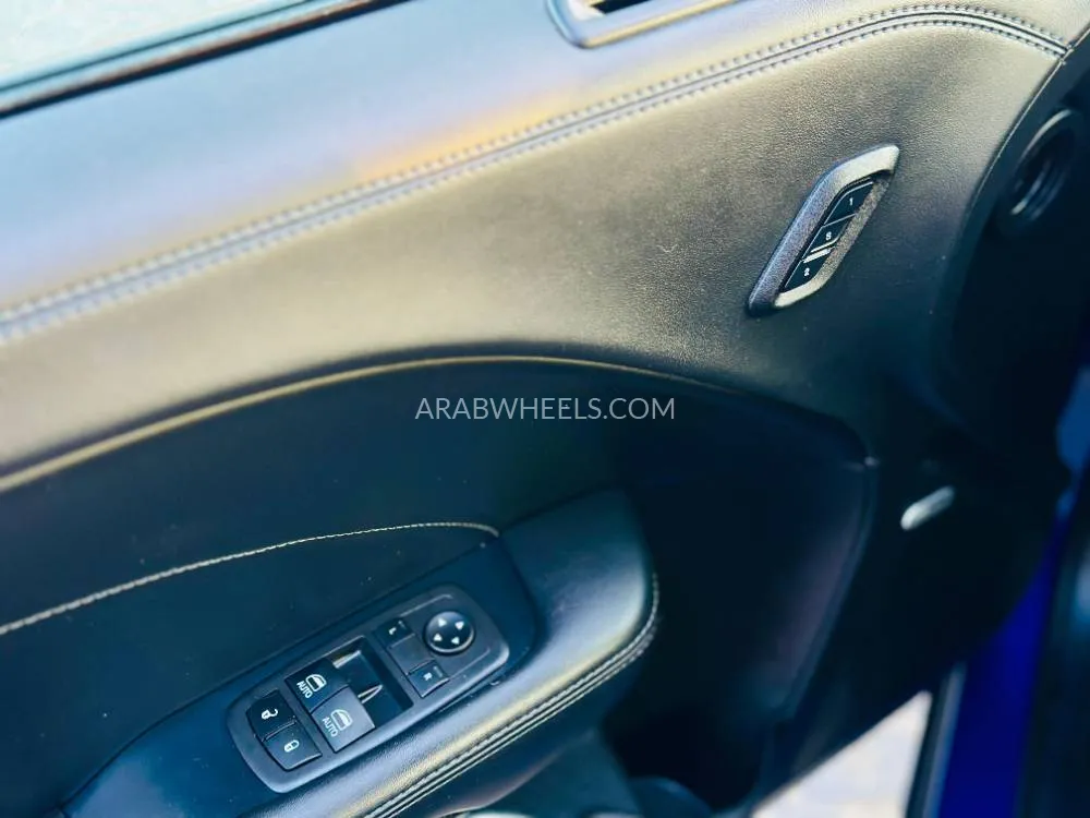 Dodge Challenger 2022 for Sale in Sharjah Image-10