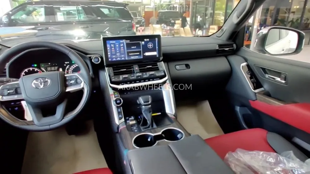 تويوتا لاند كروزر 2022 for Sale in دبي Image-3