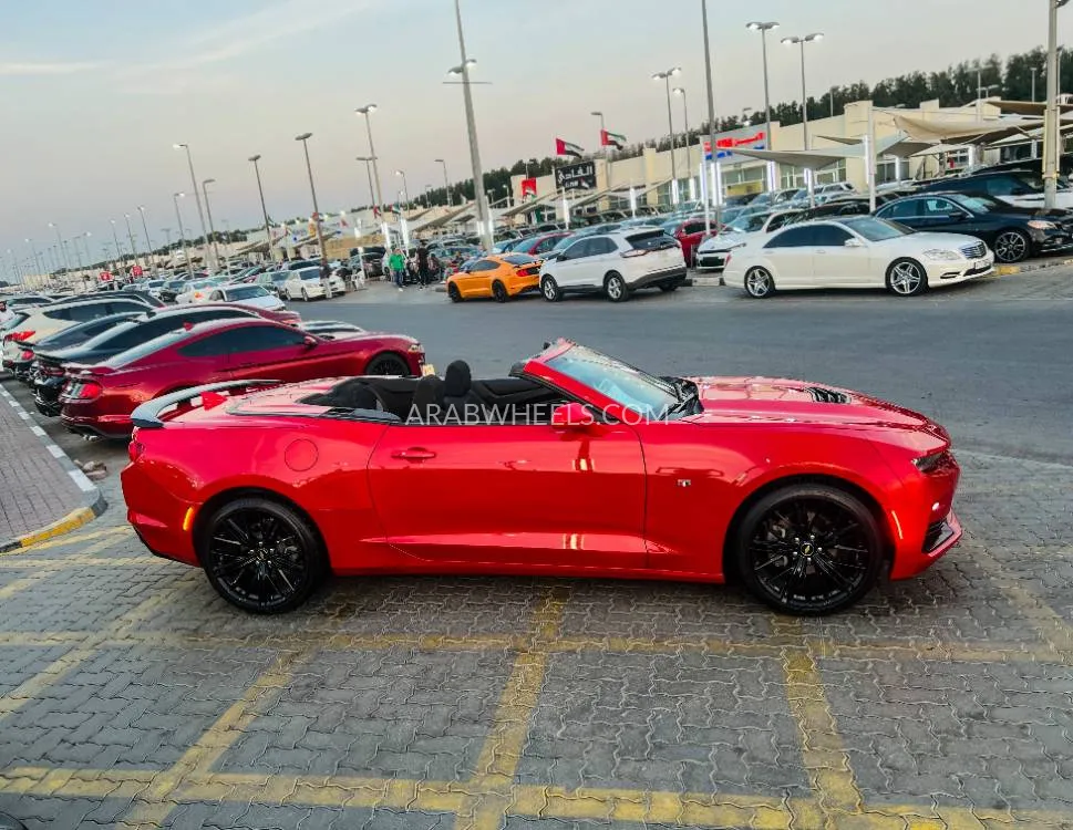 Chevrolet Camaro 2022 for Sale in Sharjah Image-4