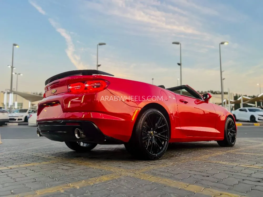 Chevrolet Camaro 2022 for Sale in Sharjah Image-5