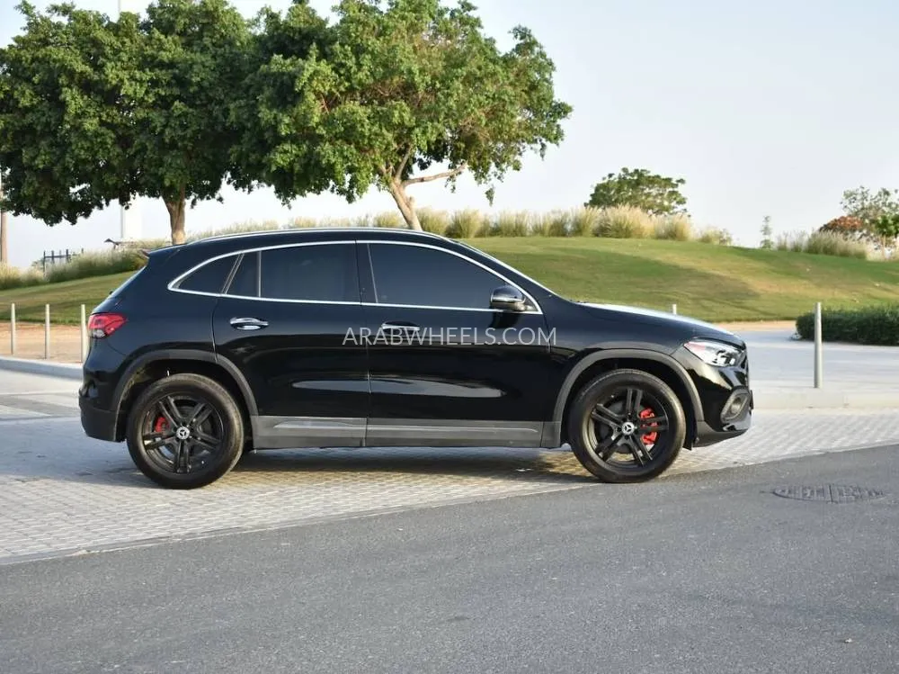 مرسيدس بنز GLA 2022 for Sale in عجمان Image-4