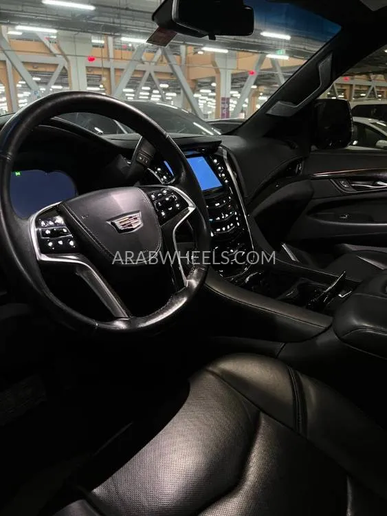 Cadillac Escalade 2017 for Sale in Dubai Image-5