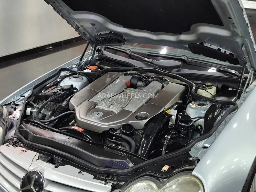 Mercedes Benz SL Class 2005 for Sale in Dubai Image-18