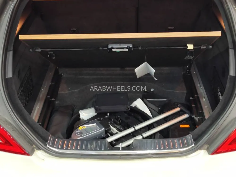 Mercedes Benz CLS Class 2014 for Sale in Dubai Image-18