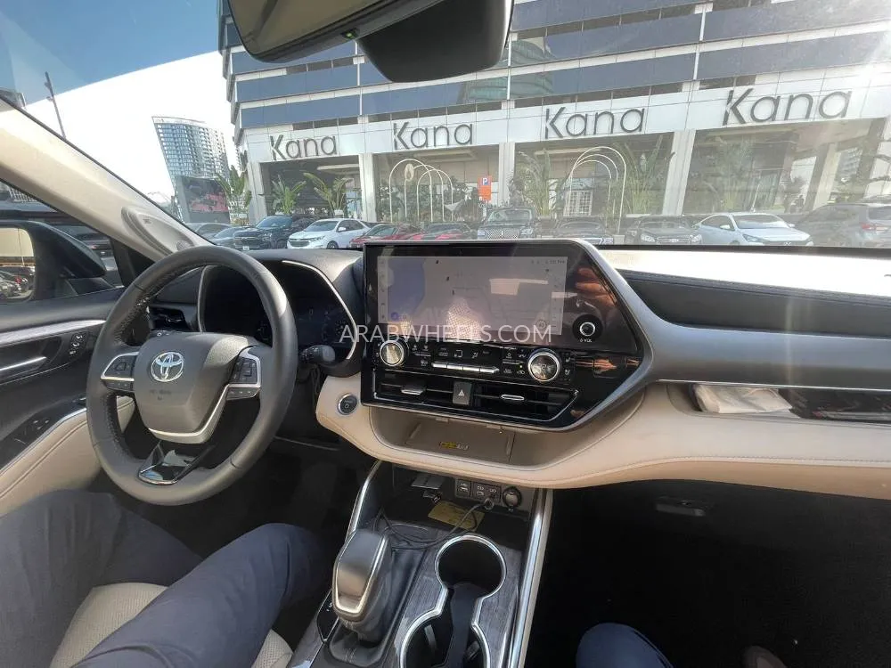 تويوتا هايلاندر 2024 for Sale in دبي Image-11