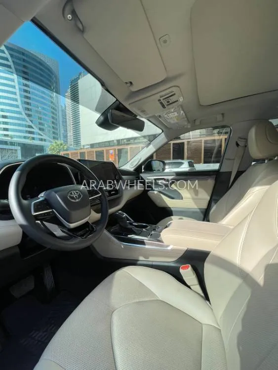 تويوتا هايلاندر 2024 for Sale in دبي Image-12