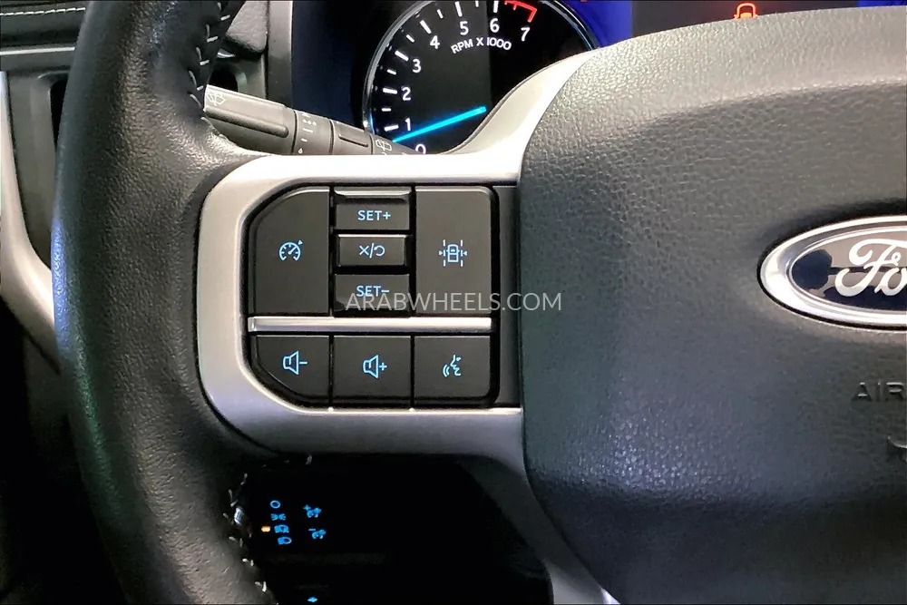 فورد إكسبيديشن 2022 for Sale in الشارقة Image-19