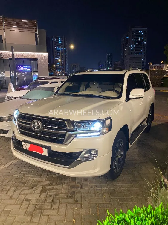 تويوتا لاند كروزر 2020 for Sale in عجمان Image-3
