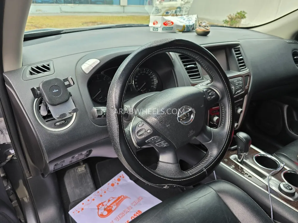 Nissan Pathfinder 2015 for Sale in Abu Dhabi Image-7