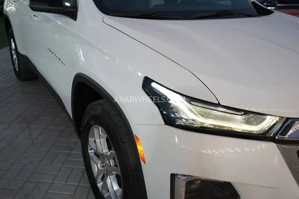 Chevrolet Traverse 2023 for Sale in Ajman Image-3
