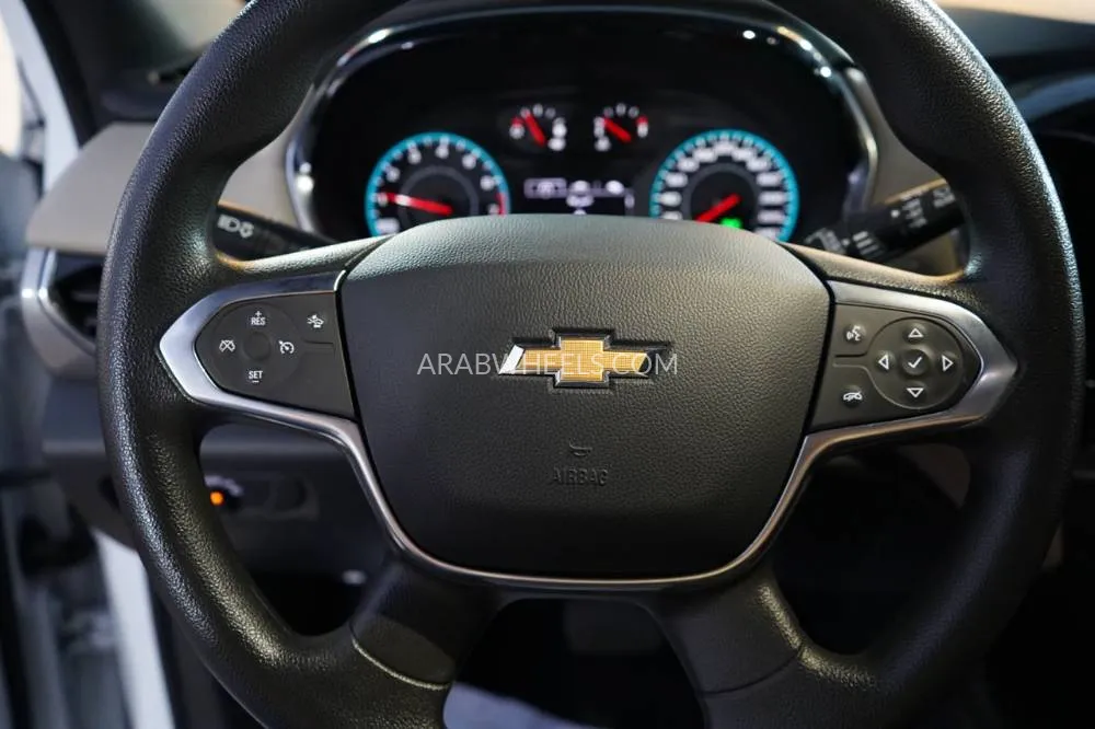 Chevrolet Traverse 2023 for Sale in Ajman Image-12