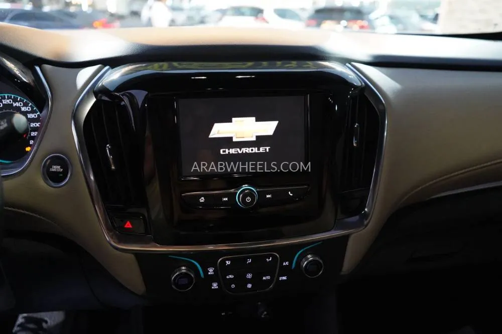 Chevrolet Traverse 2023 for Sale in Ajman Image-14