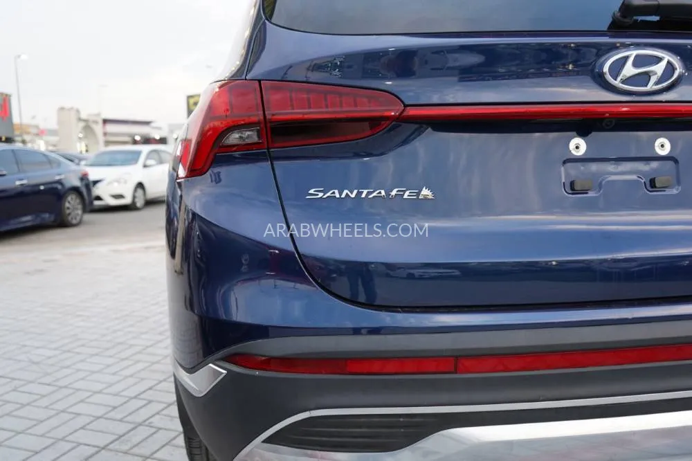 Hyundai Santa Fe 2023 for Sale in Ajman Image-6