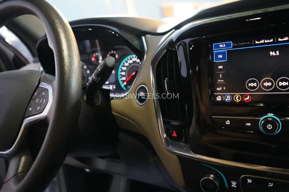 Hyundai Santa Fe 2023 for Sale in Ajman Image-14