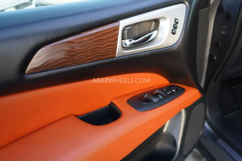 Nissan Pathfinder 2019 for Sale in Ajman Image-17