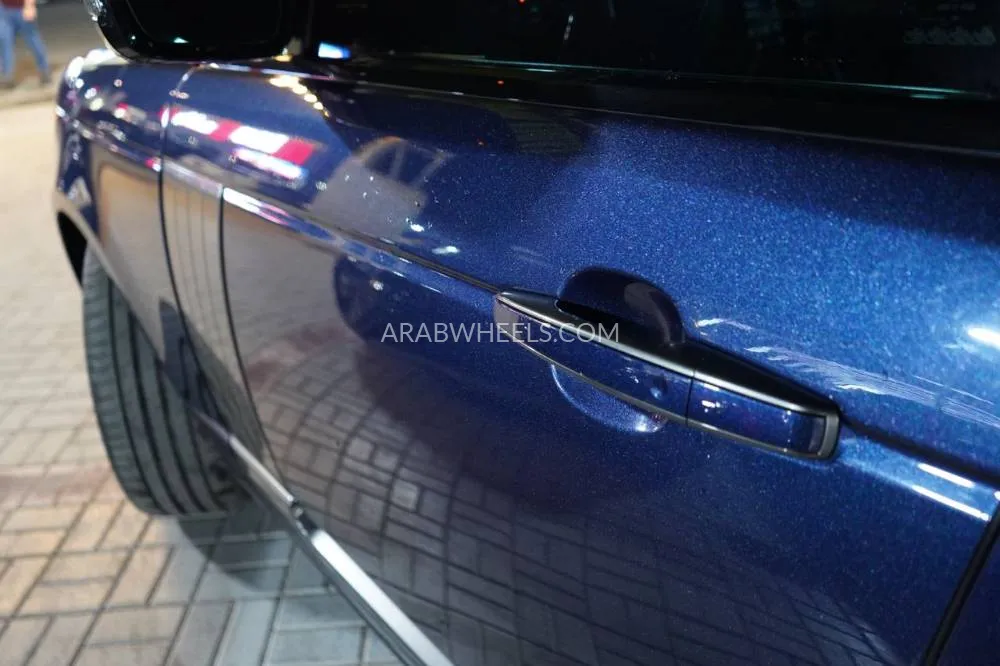 Land Rover Range Rover 2019 for Sale in Ajman Image-11