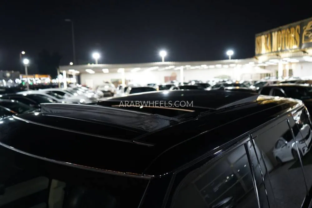 Land Rover Range Rover 2019 for Sale in Ajman Image-18