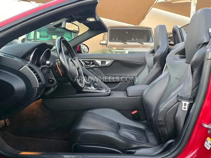 Jaguar F Type 2014 for Sale in Sharjah Image-7