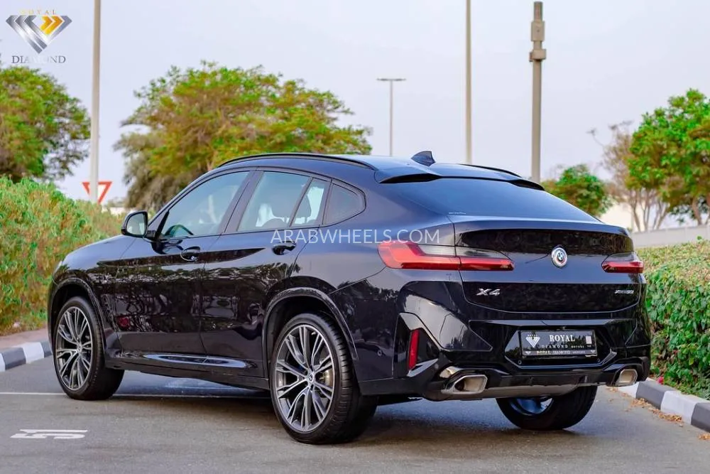 BMW X4 2023 for Sale in Dubai Image-5